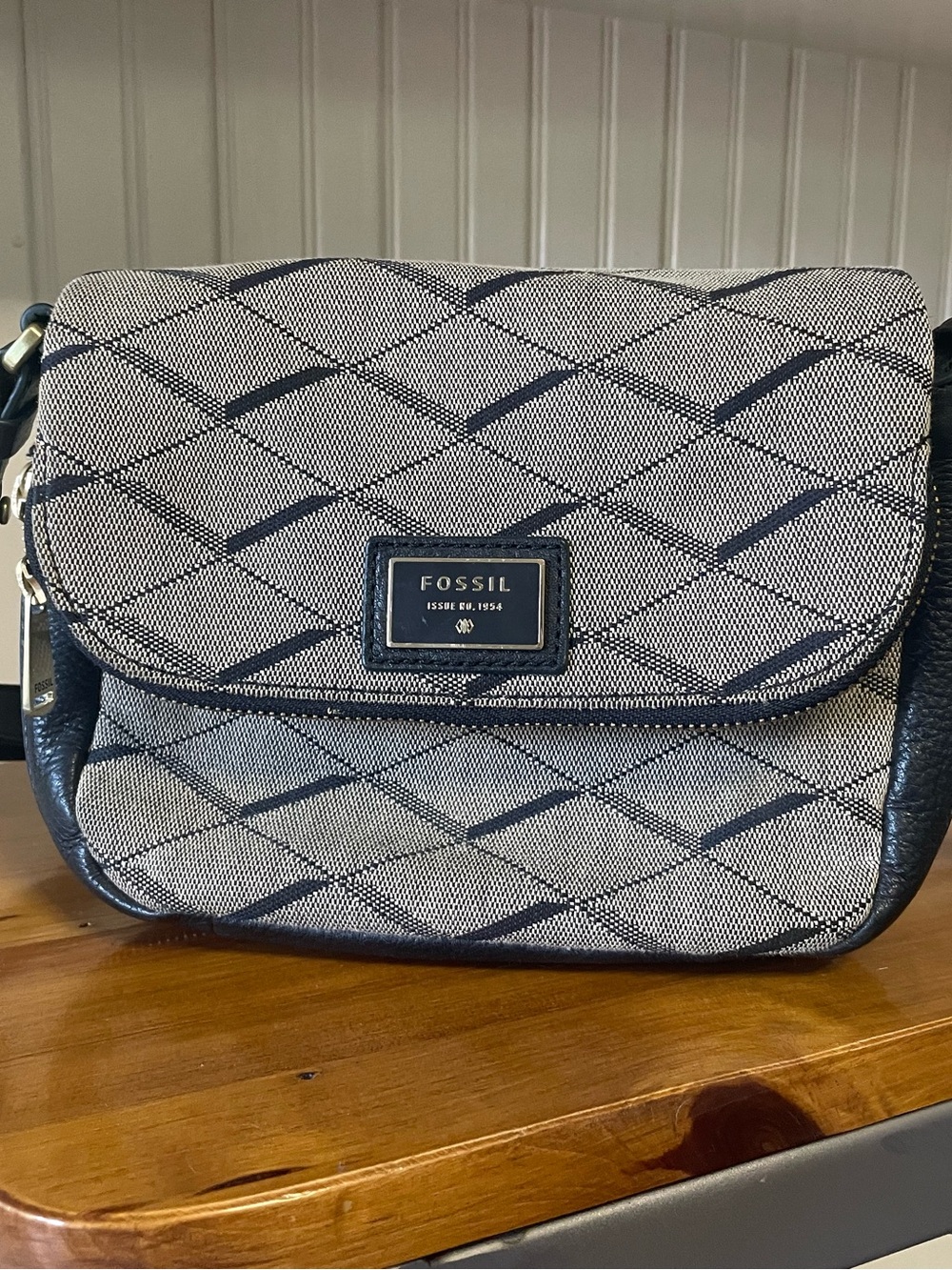 Fossil Black and Cream Diamond-Pattern Crossbody Bag